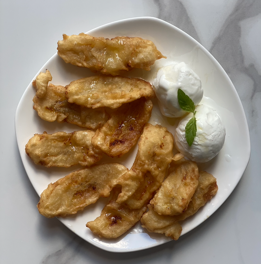 Смаженi банани у клярi з морозивом